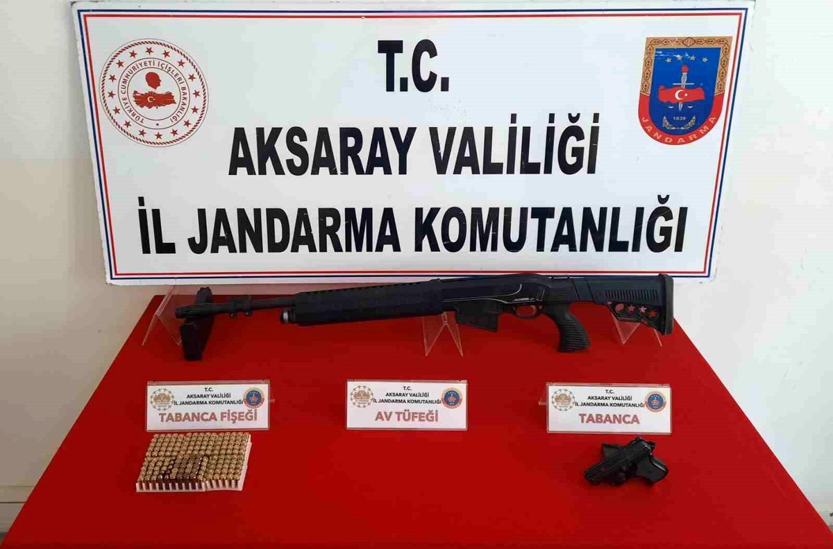 Aksaray\'da Ruhsatsız Silah Operasyonu: 2 Gözaltı
