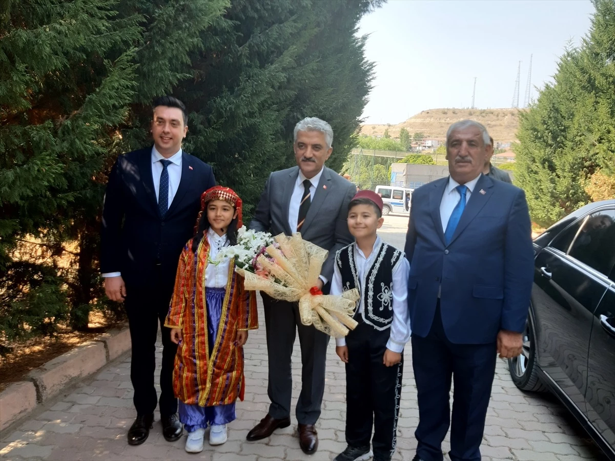 Kırıkkale Valisi Mehmet Makas Karakeçili\'yi ziyaret etti