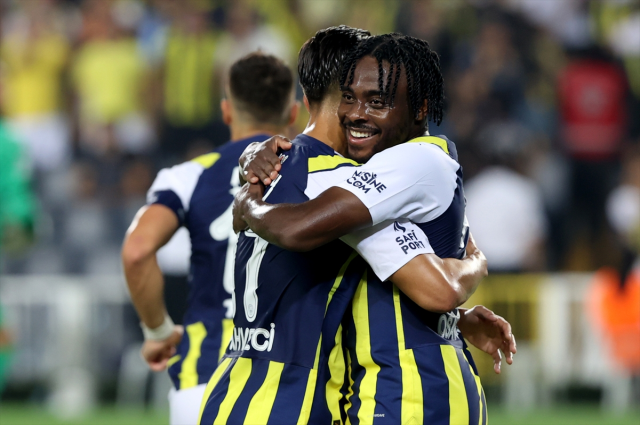 Son Dakika: Konferans Ligi'nde tur kapısını ardına kadar araladık! Fenerbahçe, Twente'yi 5-1 mağlup etti