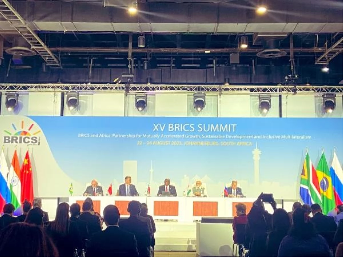 BRICS Zirvesi 2023\'ne ev sahipliği yapan Güney Afrika, Arjantin, Mısır, Etiyopya, İran, Suudi Arabistan ve Birleşik Arap Emirlikleri\'ni BRICS\'e katılmaya davet etti