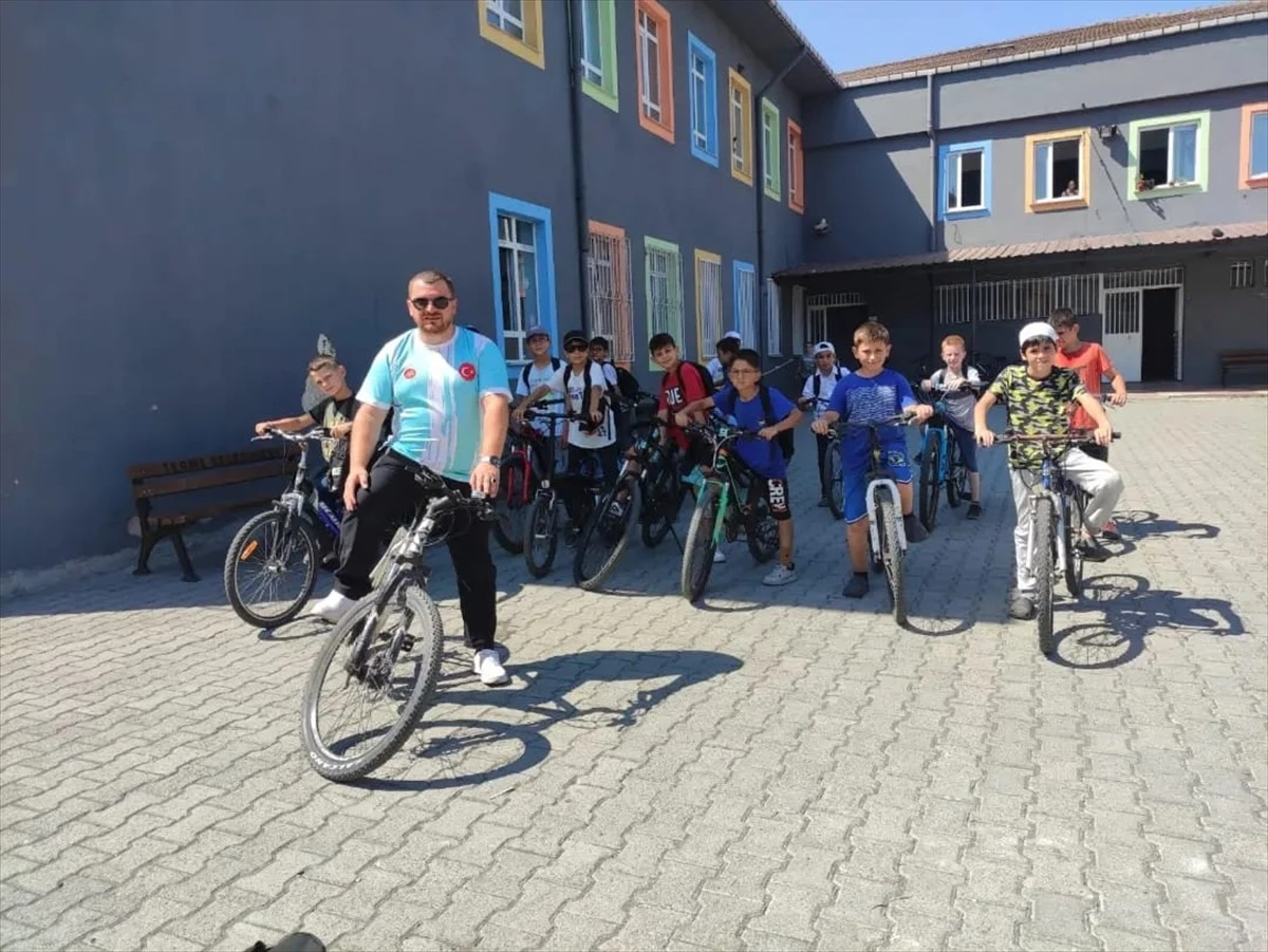 Terme Müftülüğü Gençlik Koordinatörlüğü Hafızlarıyla Bisiklet Turu Düzenledi