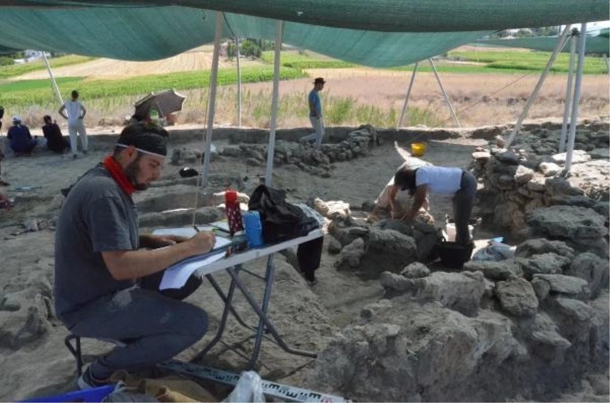 Aşıklı Höyük\'teki Neolitik İnsanların Terk Etme Nedenleri Araştırılıyor