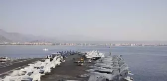 ABD Donanması'nın en yeni uçak gemisi Antalya'ya geldi