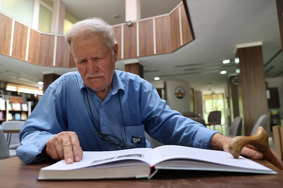 Emekli Hurdacı 80 Yaşında Arkeoloji Bölümünü Kazandı
