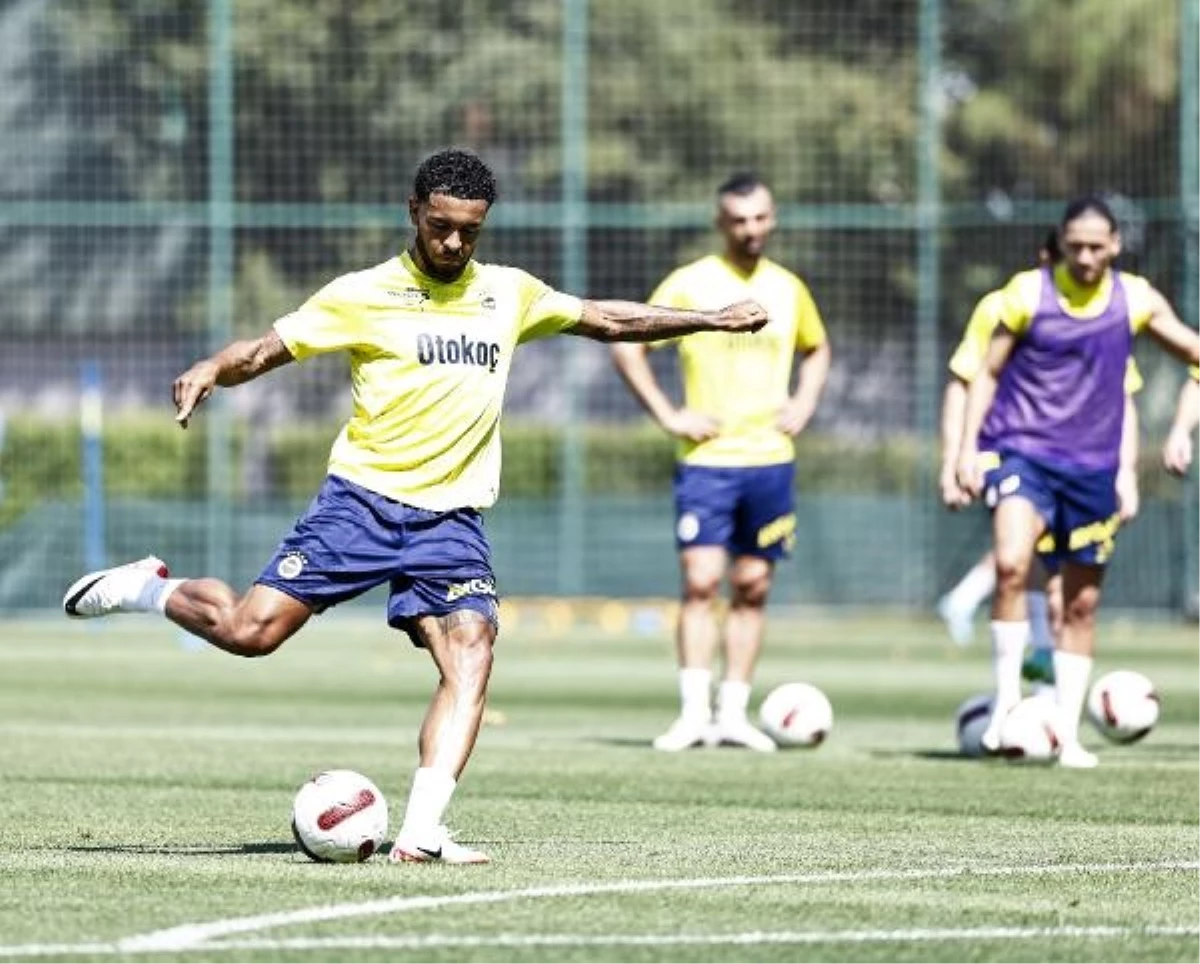 Fenerbahçe, Twente maçı için hazırlıklara başladı