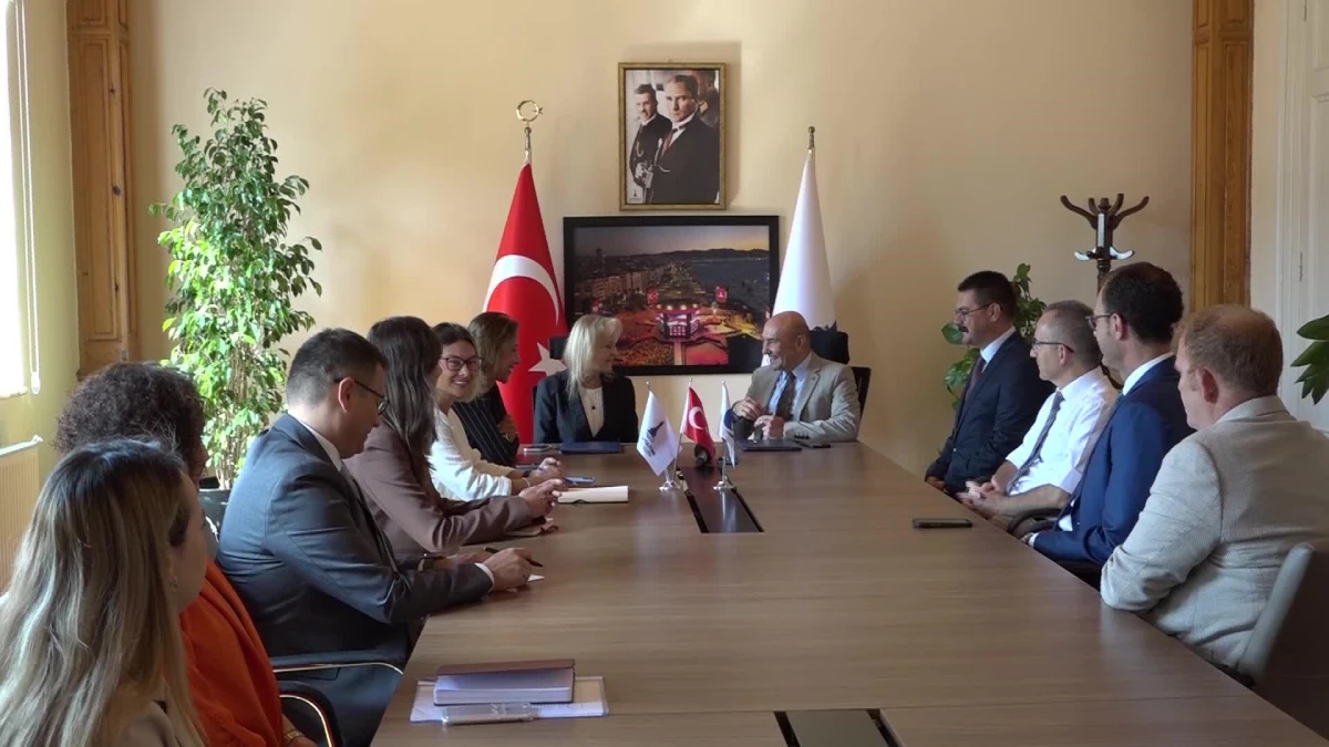 İzmir Büyükşehir Belediyesi, Narlıdere Metro Projesi için 30 milyon Euro kredi sözleşmesi imzaladı