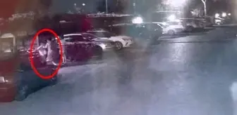 Öfkeli kadın, oğluyla oynamayan çocuğun boğazını sıktı 