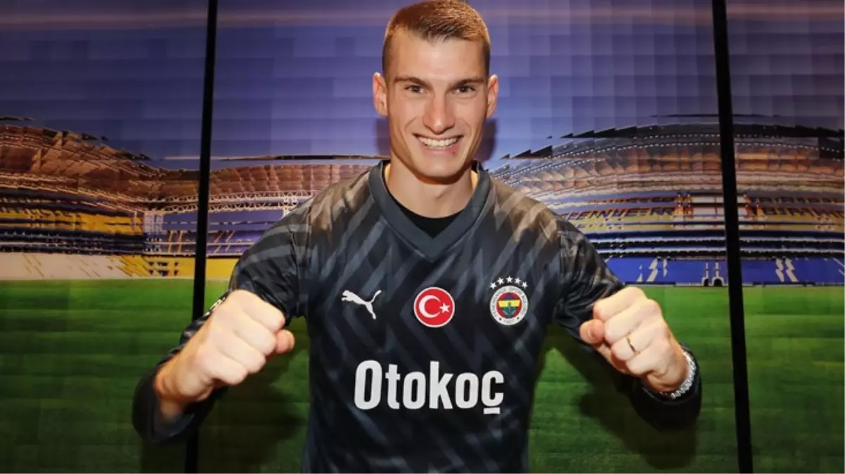 Fenerbahçe, Dominik Livakovic\'i 6.65 milyon euro+950 bin euro bonus karşılığında 5 yıllığına kadrosuna kattı 