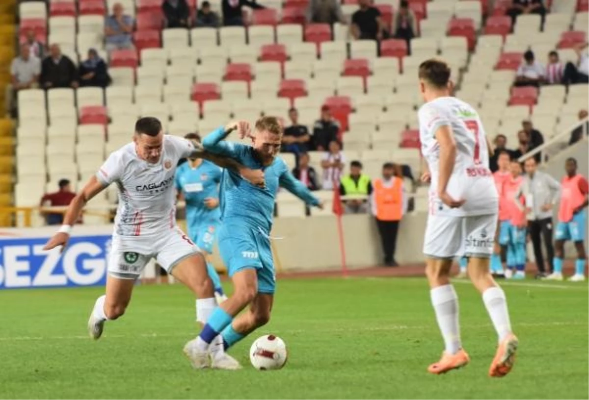 EMS Yapı Sivasspor ile Bitexen Antalyaspor 1-1 berabere kaldı