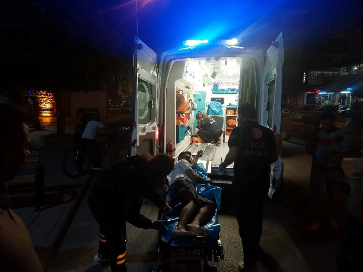 Çorum\'un Alaca ilçesinde yabancı uyruklu kişi bıçaklı saldırıda yaralandı