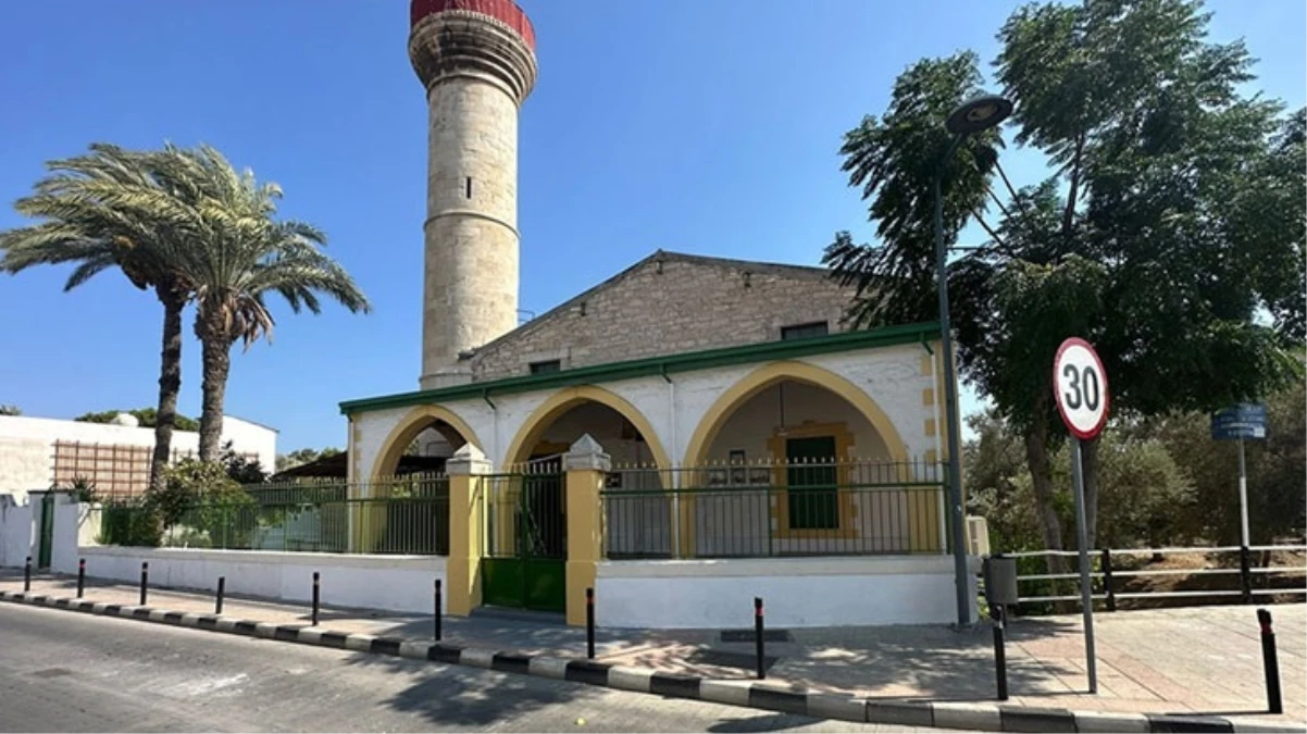Kıbrıs Rum Kesimi\'nde Osmanlı camisine yapılan saldırıya Türkiye\'den sert tepki