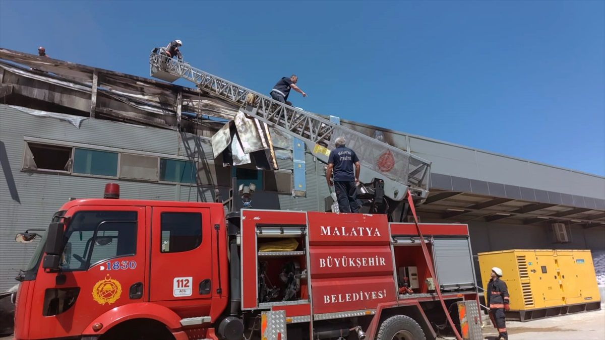 Malatya\'da Organize Sanayi Bölgesi\'nde İki Yangın Çıktı