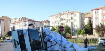 Nevşehir'de Saman Yüklü Kamyon Devrildi