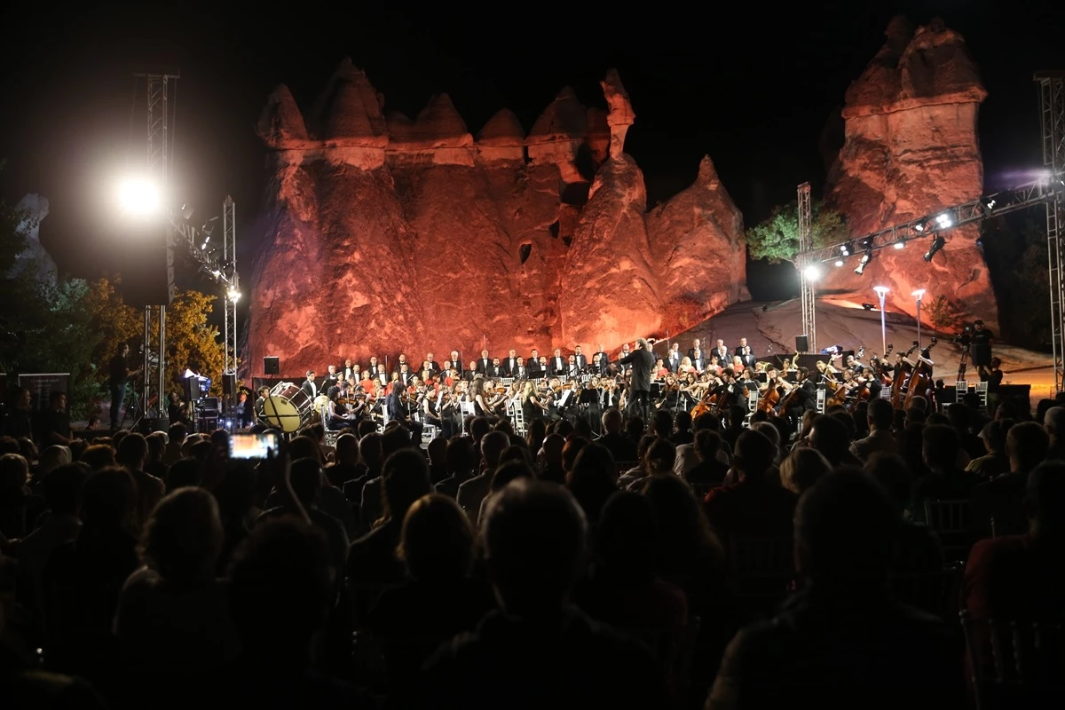 Türkiye Gençlik Filarmoni Orkestrası Kapadokya\'da konser verdi