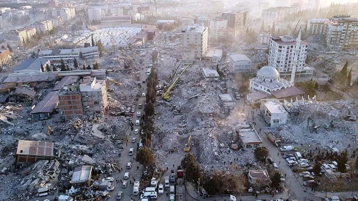 Bakan Özhaseki, Adıyaman\'da Deprem Konutu İhalelerinin Detaylarını Açıkladı: 16 Şirkete 8 Milyar 6 Milyon TL İhale Verildi