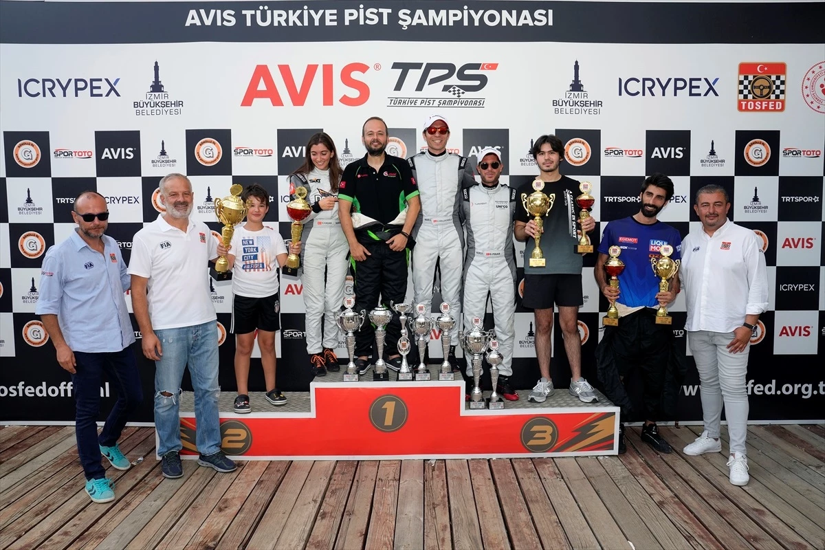 AVIS 2023 Türkiye Pist Şampiyonası İzmir\'de devam ediyor