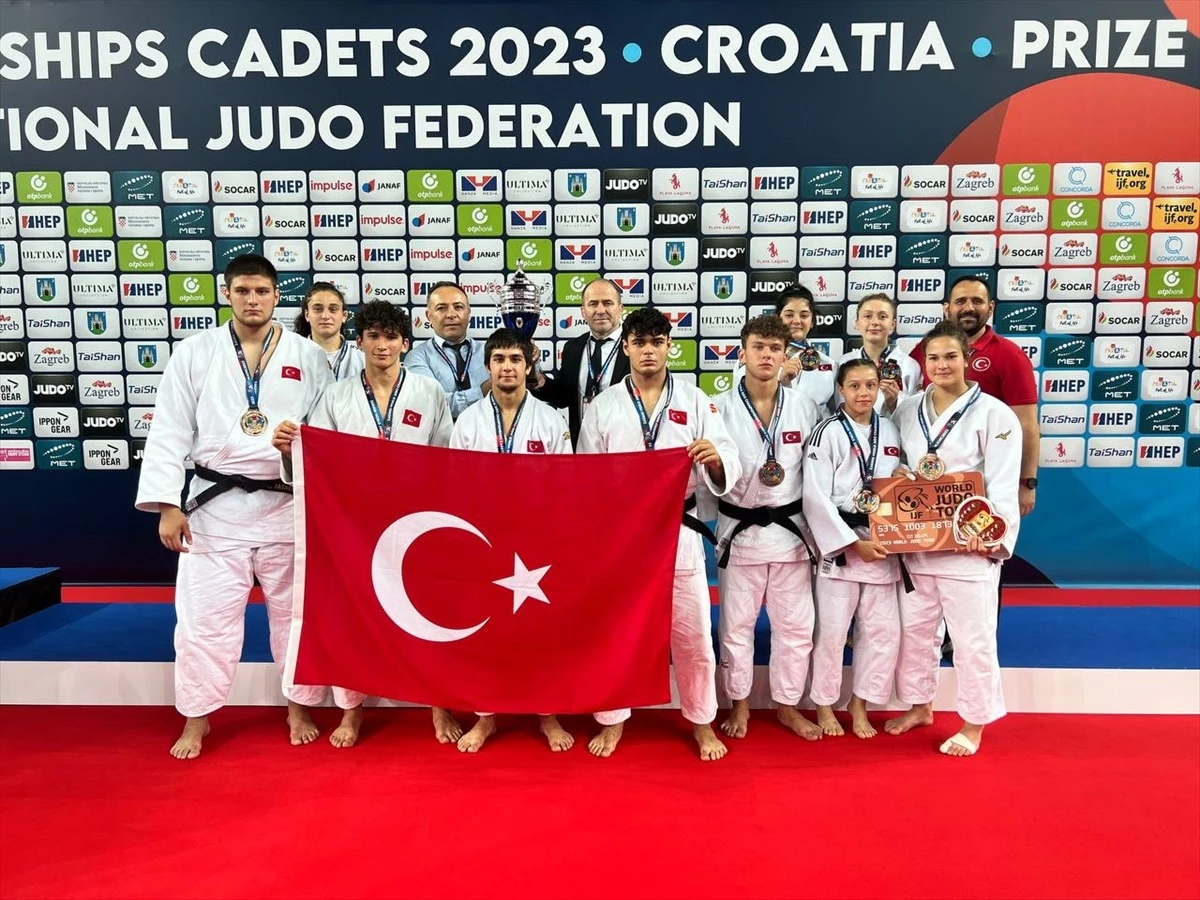 Ümit Milli Judo Karma Takımı Dünya Şampiyonası\'nda bronz madalya kazandı