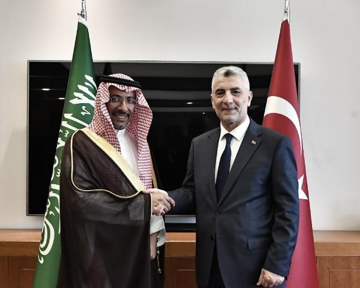 Ticaret Bakanı Ömer Bolat, Suudi Arabistan Sanayi ve Maden Kaynakları Bakanı ile görüştü