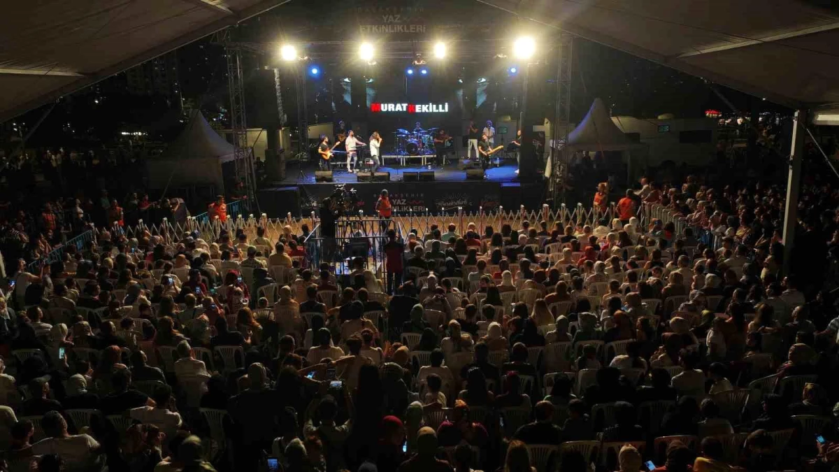 Başakşehir Belediyesi Yaz Etkinlikleri\'nde Murat Kekilli Konseri