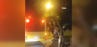 Beyoğlu'nda İETT otobüsü durağa daldı, şoför olay yerinden kaçtı