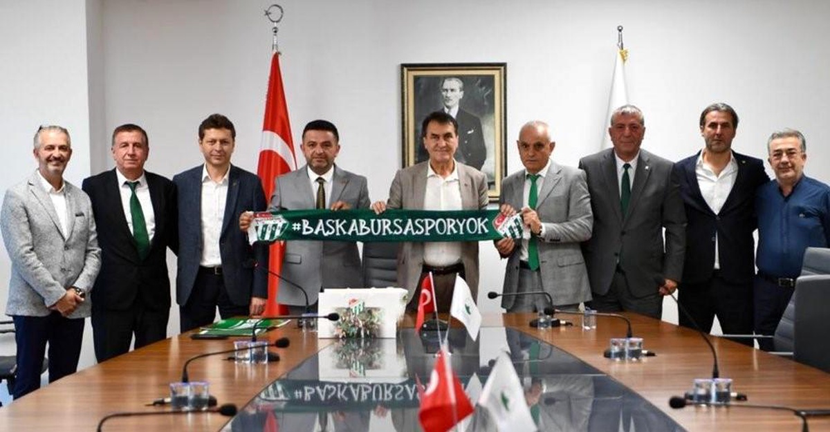 Bursaspor Kulübü Başkanı Alinur Aktaş\'ı ziyaret etti
