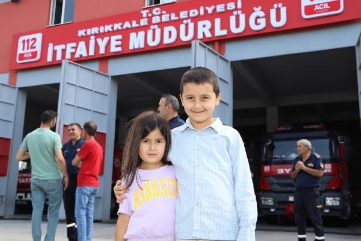 Depremzede Kardeşler Kırıkkale İtfaiyesini Ziyaret Etti