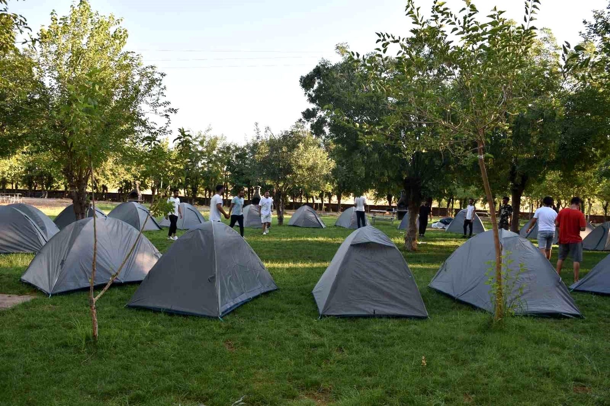 Diyarbakır Büyükşehir Belediyesi, Karaköprü Fidanlık Alanında Çocuklar İçin Kamp Alanı Oluşturuyor