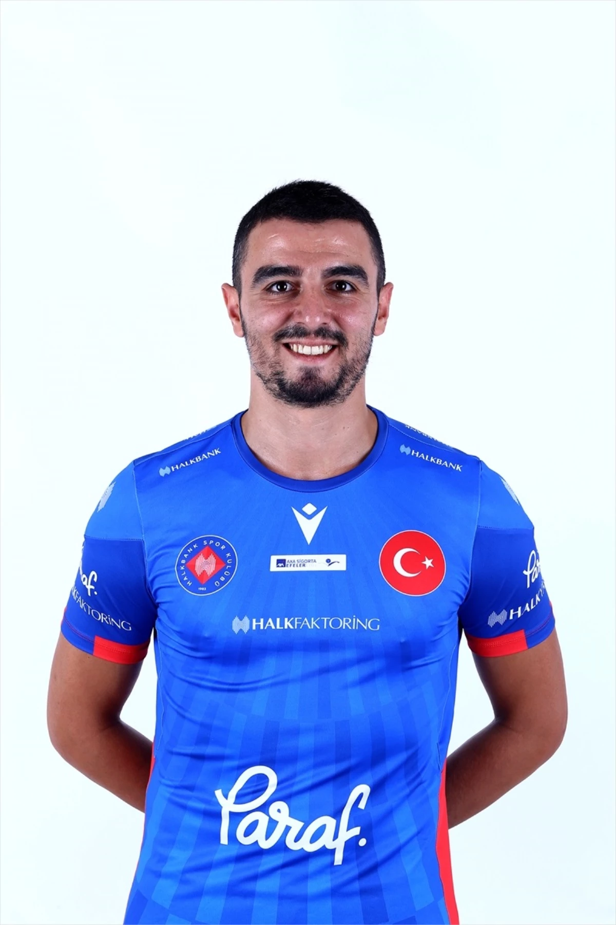 Halkbank Erkek Voleybol Takımı Milli Smaçör İzzet Ünver\'i Transfer Etti