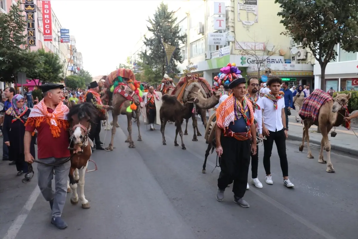 Isparta\'da Yörükler Şehir Merkezine İndi