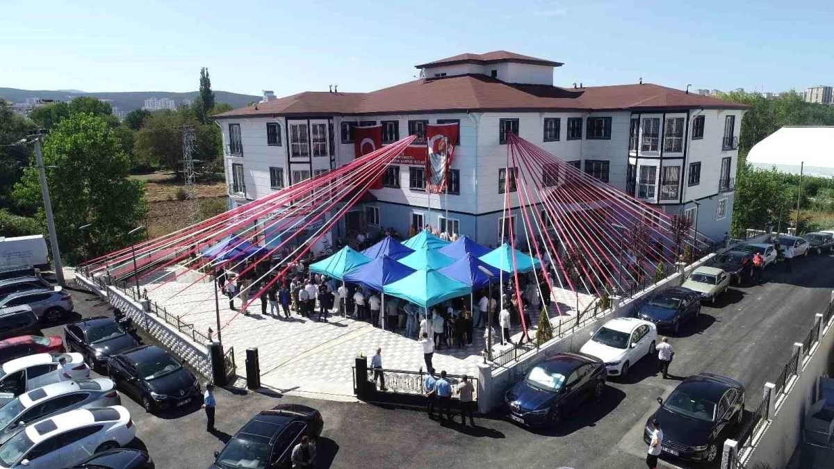 Kastamonu\'da 62 Yataklı Huzurevi ve Yaşlı Bakım Merkezi Hizmete Açıldı