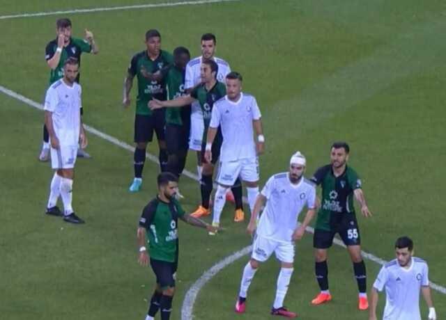 Kocaelispor-Altay maçında sıradışı olay! Fofana, milli futbolcuyu ısırdı