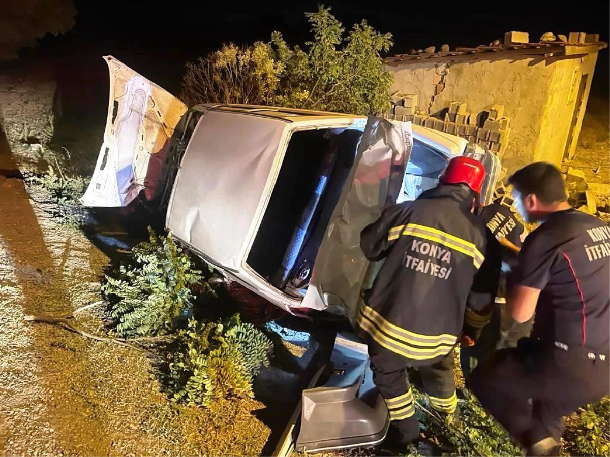 Konya\'da otomobil şarampole yuvarlandı, sürücü yaralandı