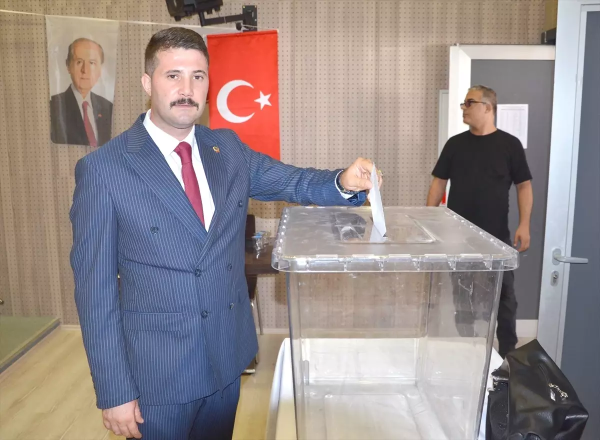 MHP Karamürsel İlçe Başkanı Adnan Göktekin Güven Tazeledi