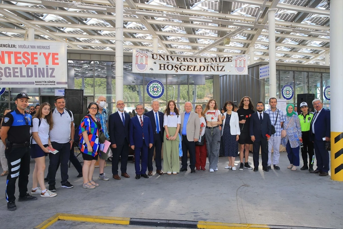Muğla Sıtkı Koçman Üniversitesi Öğrencileri Otogarda Karşılandı