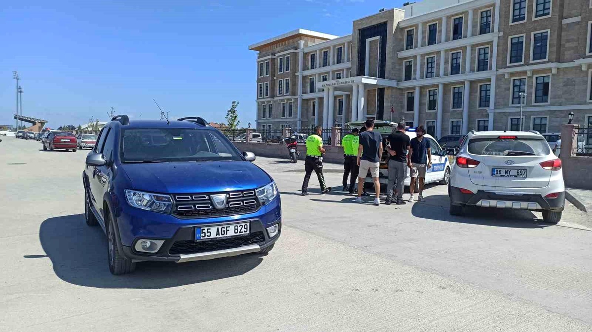 Samsun\'da otomobilin çarptığı yaya yaralandı