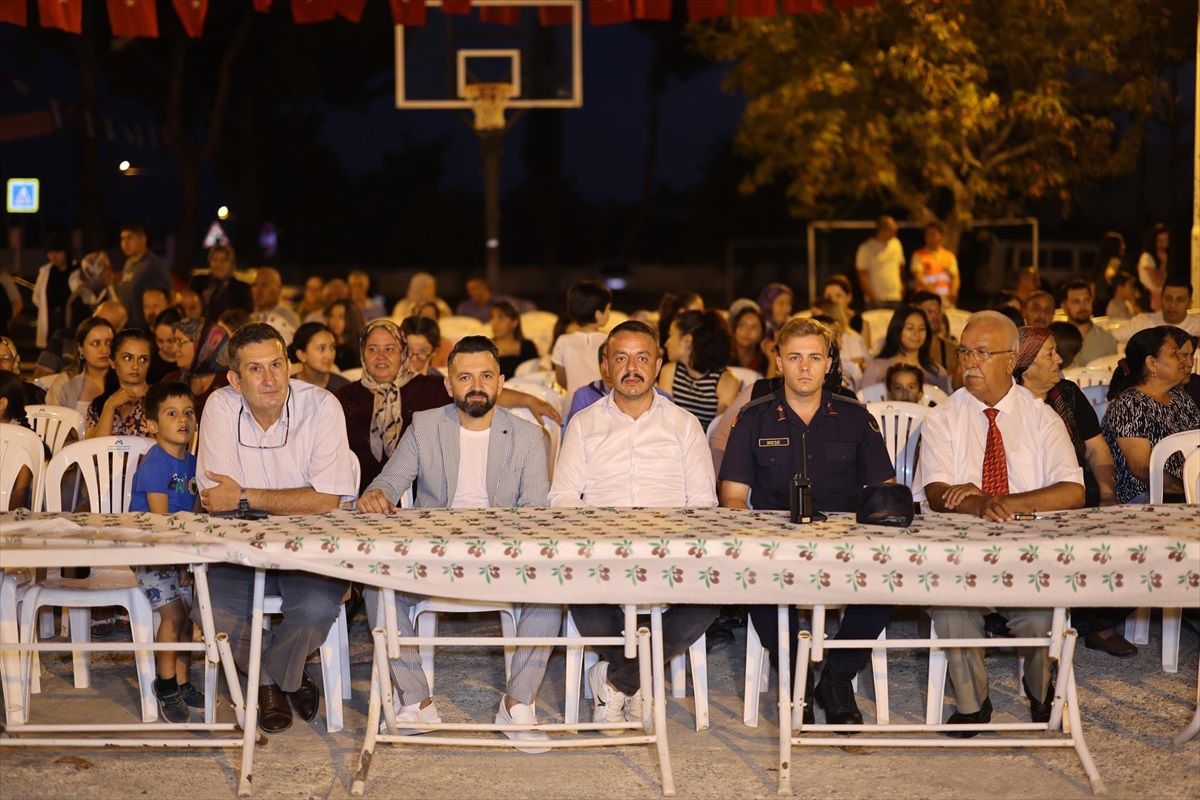 Silifke\'de üniversiteye başlayacak öğrencilere maddi destek