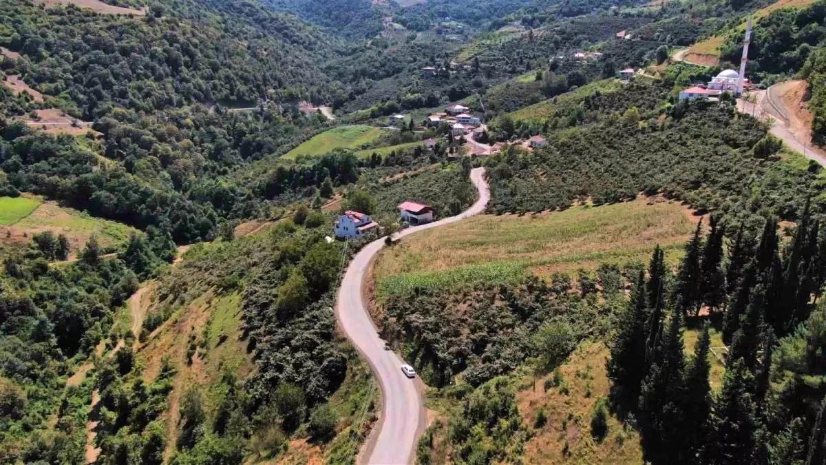 Samsun Büyükşehir Belediyesi Gültepe-Yeniköy yolunda çalışma yaptı