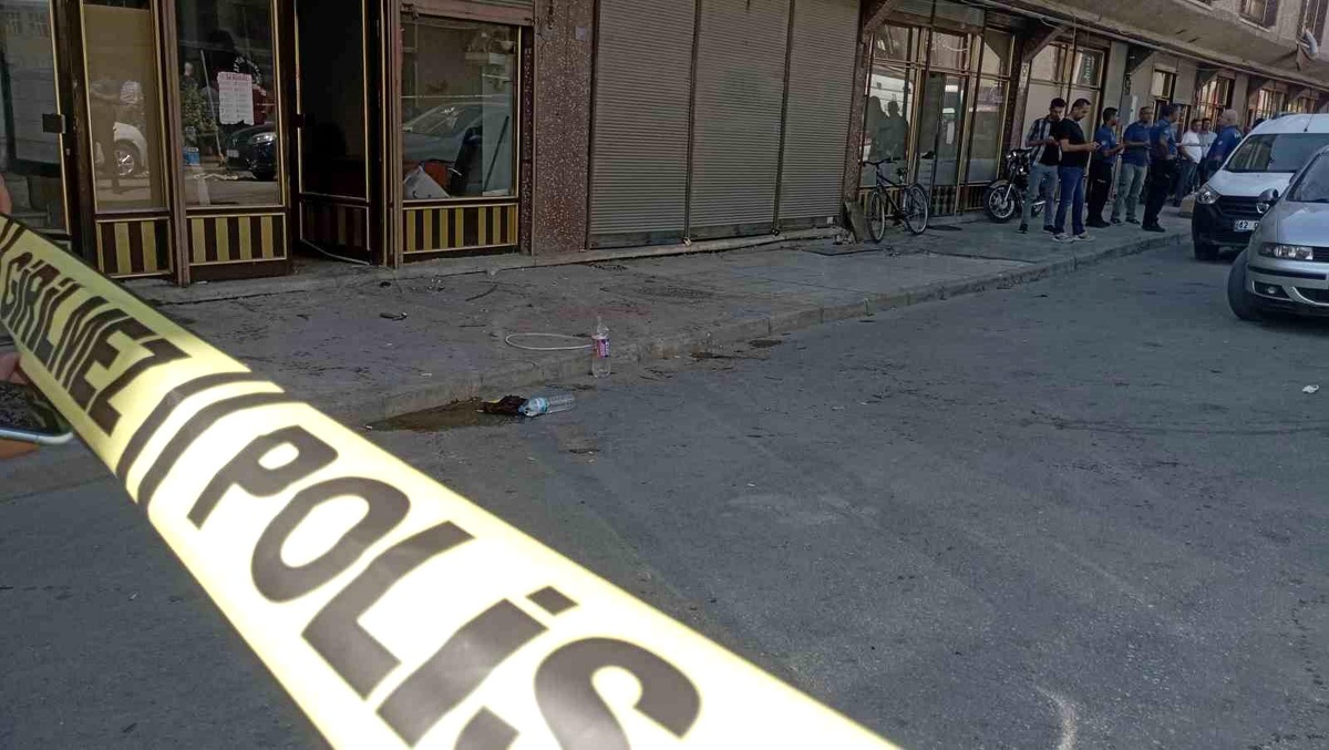 Konya\'da ortak kiraladıkları iş yerinde bıçaklı kavga: 8 yaralı