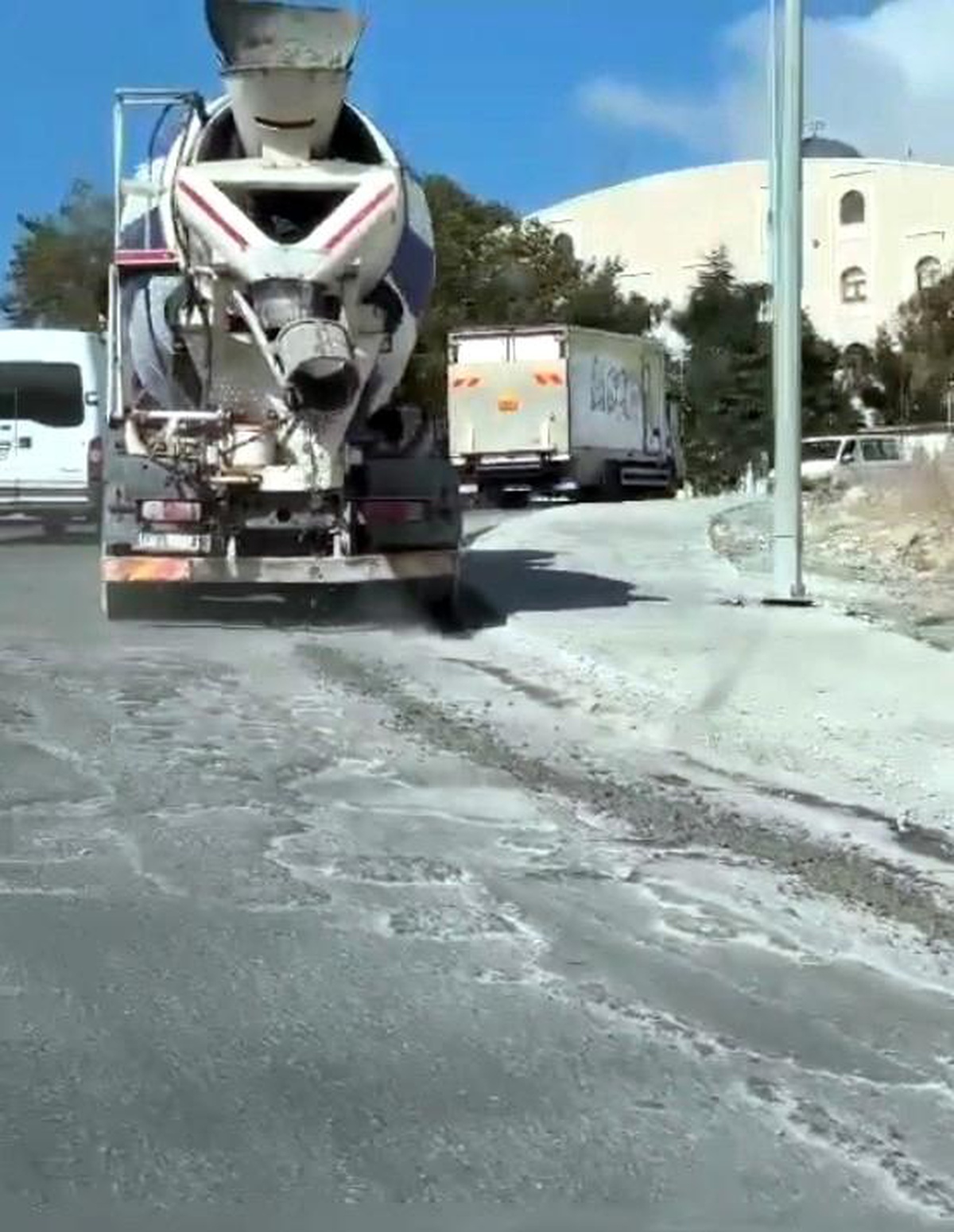 İstanbul Başakşehir\'de Beton Mikserine Para Cezası