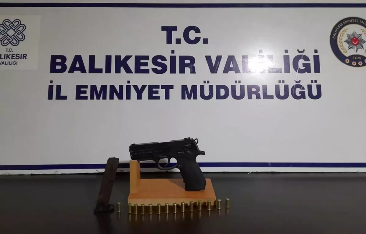 Balıkesir\'de yapılan operasyonda 10 şüpheli tutuklandı