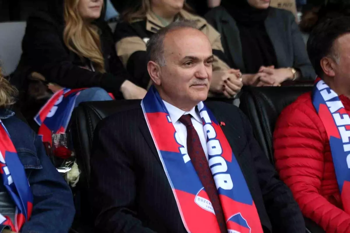Düzcespor\'un ilk maçında tribünler ücretsiz olacak