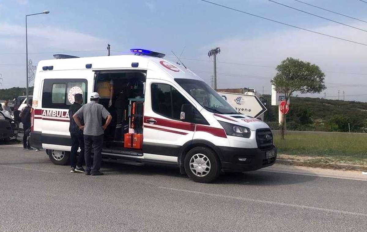 Bilecik\'te Motosiklet ile Otomobil Çarpıştı: 1 Yaralı