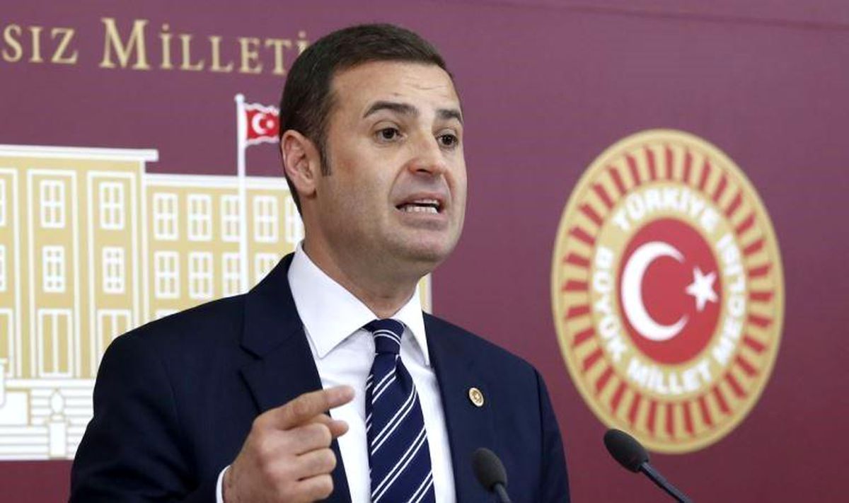 CHP Genel Başkan Yardımcısı Akın\'dan 30 Ağustos mesajı