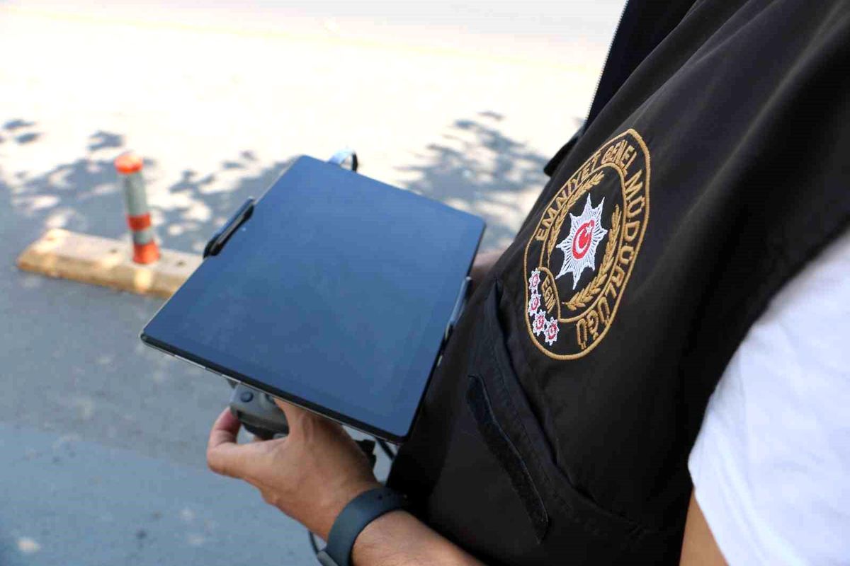 Diyarbakır\'da Dron Destekli Trafik Denetiminde 10 Sürücüye Cezai İşlem Uygulandı