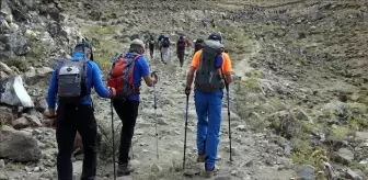 Doğanın kucağında macera: Dağcılık ve doğa yürüyüşü tutkunları için en iyi rotalar
