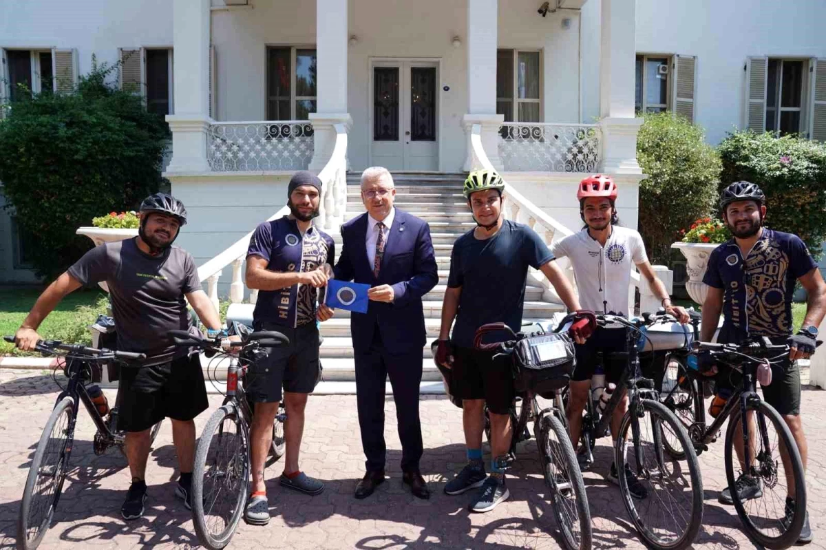 Ankara Üniversitesi Hitit Bisiklet Topluluğu İzmir\'e Ulaştı