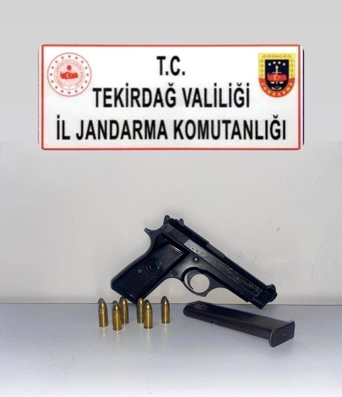 Çerkezköy\'de Ruhsatsız Tabanca Yakalandı