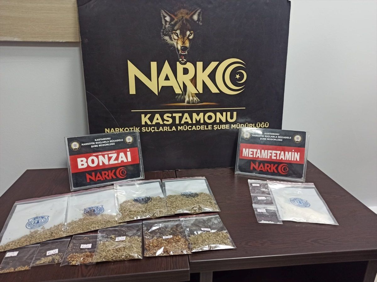 Kastamonu\'da Uyuşturucu Operasyonunda 2 Şüpheli Tutuklandı