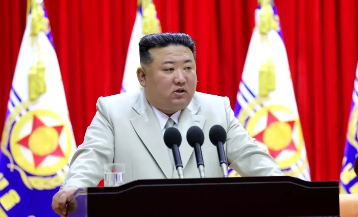 Kuzey Kore Lideri Kim Jong Un, Deniz Kuvvetlerinin Nükleer Caydırıcılığının Bir Parçası Olacağını Söyledi