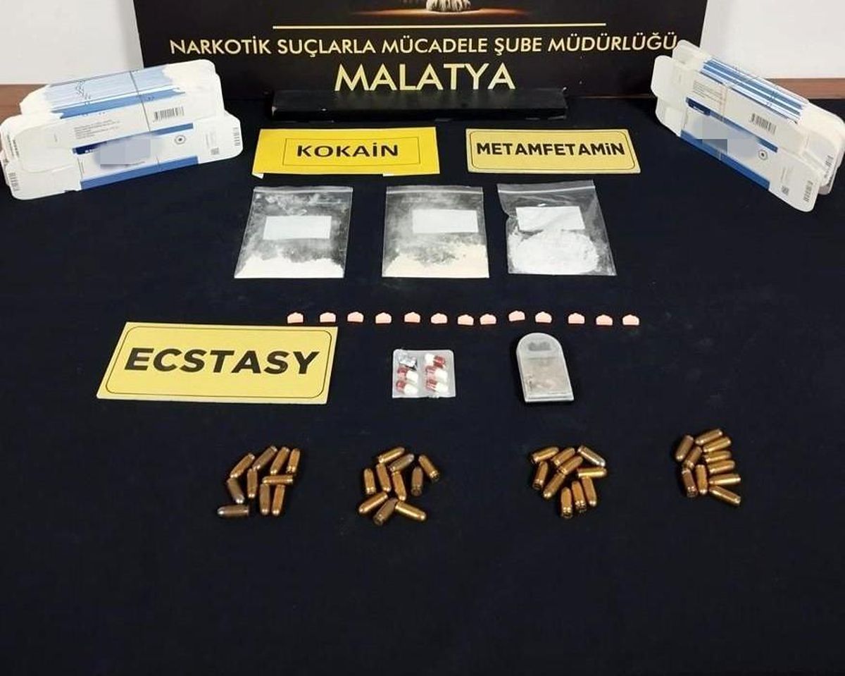 Malatya\'da Zehir Tacirlerine Operasyon: 8 Tutuklama